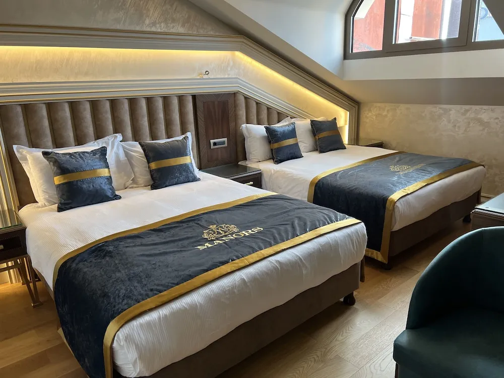 Deluxe Dört Kişilik Oda