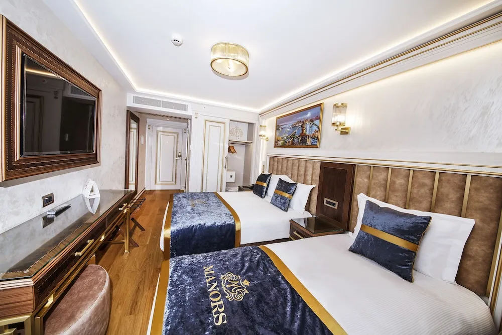 Deluxe Üç Kişilik Oda