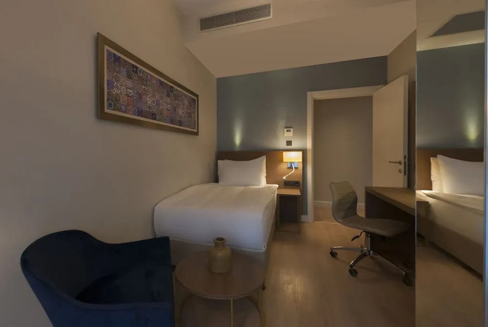 Three Bedroom Superior Apartment with Balcony