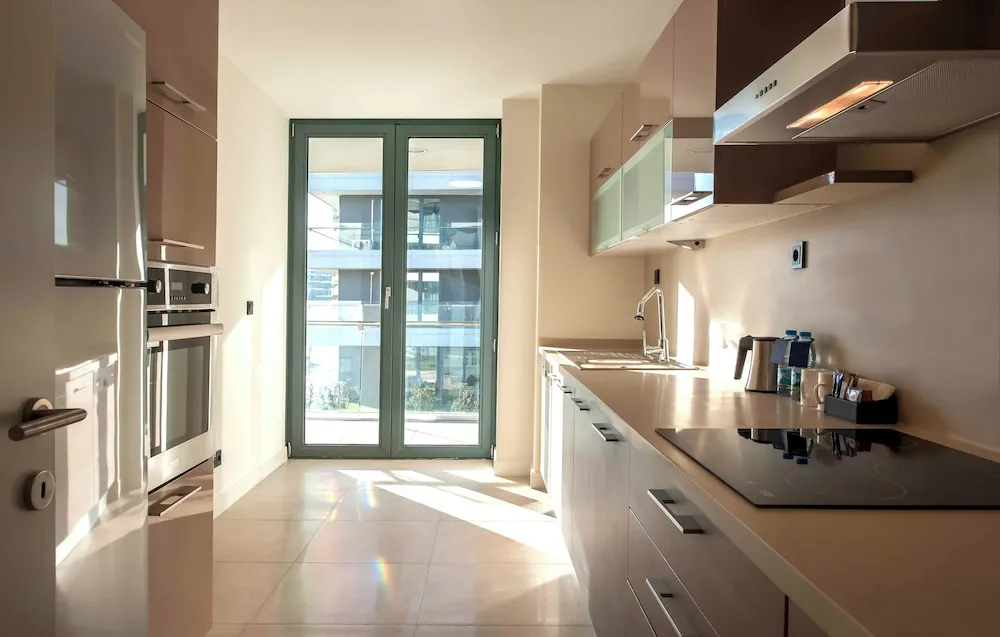 Three Bedroom Superior Apartment with Terrace