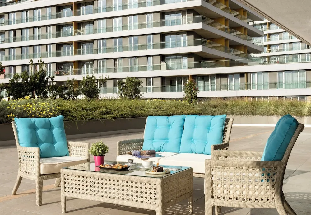 Three Bedroom Superior Apartment with Terrace