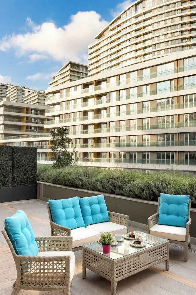 Two Bedroom Superior Apartment with Terrace