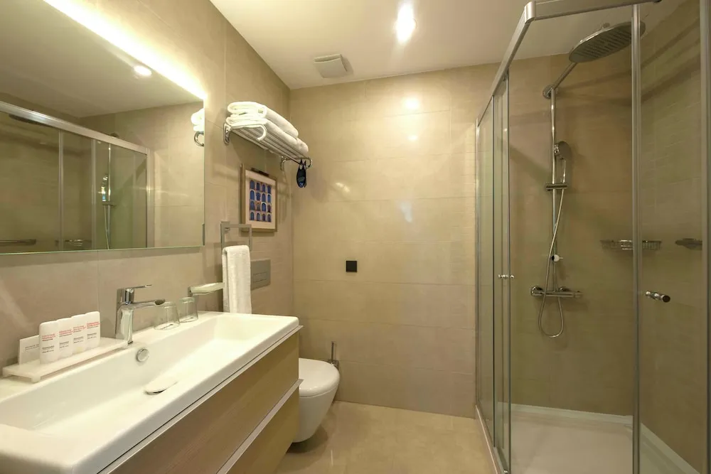 Two Bedroom Superior Apartment with Terrace