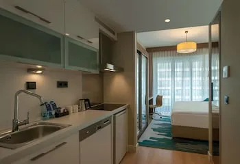The Superior Living Batışehir
