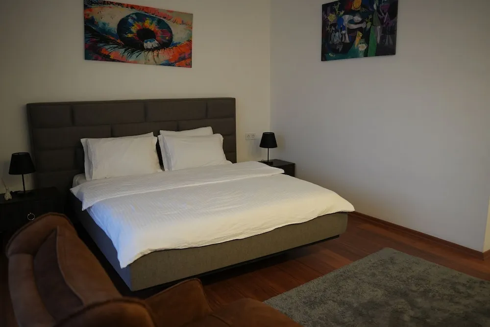Deluxe Üç Kişilik Oda