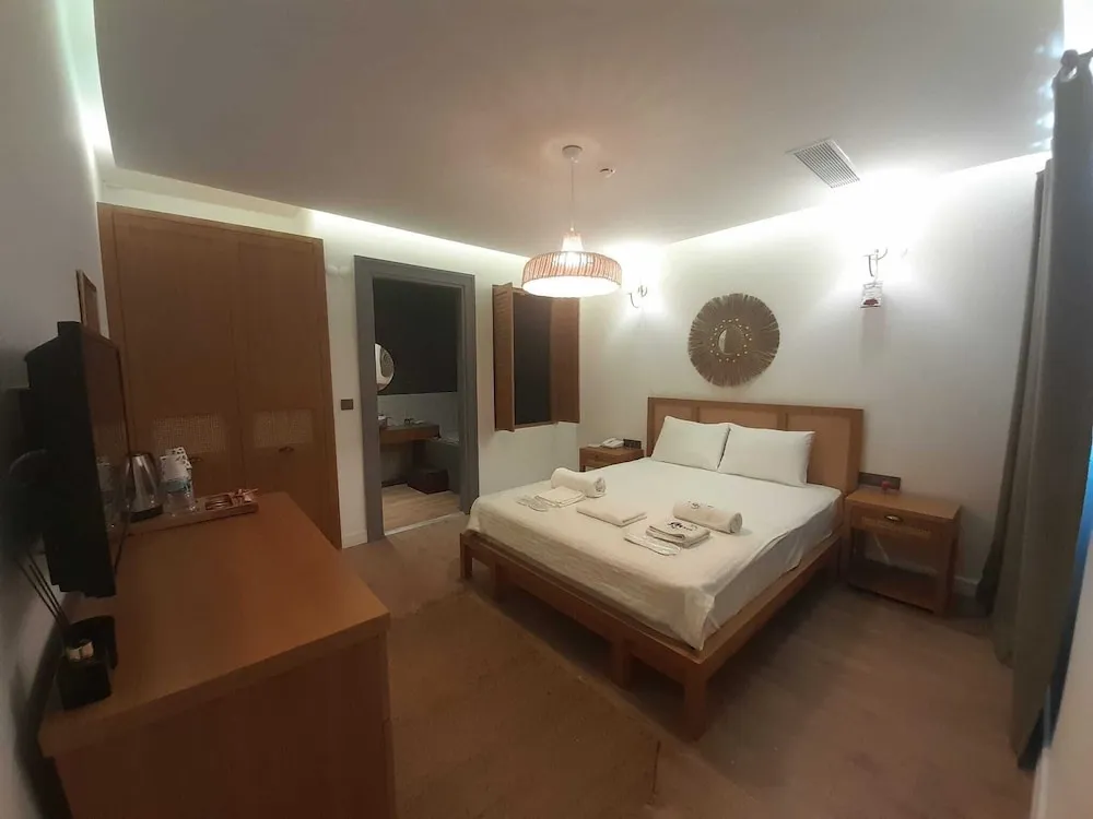 Deluxe Oda, Sigara İçilmez, Bahçe Manzaralı