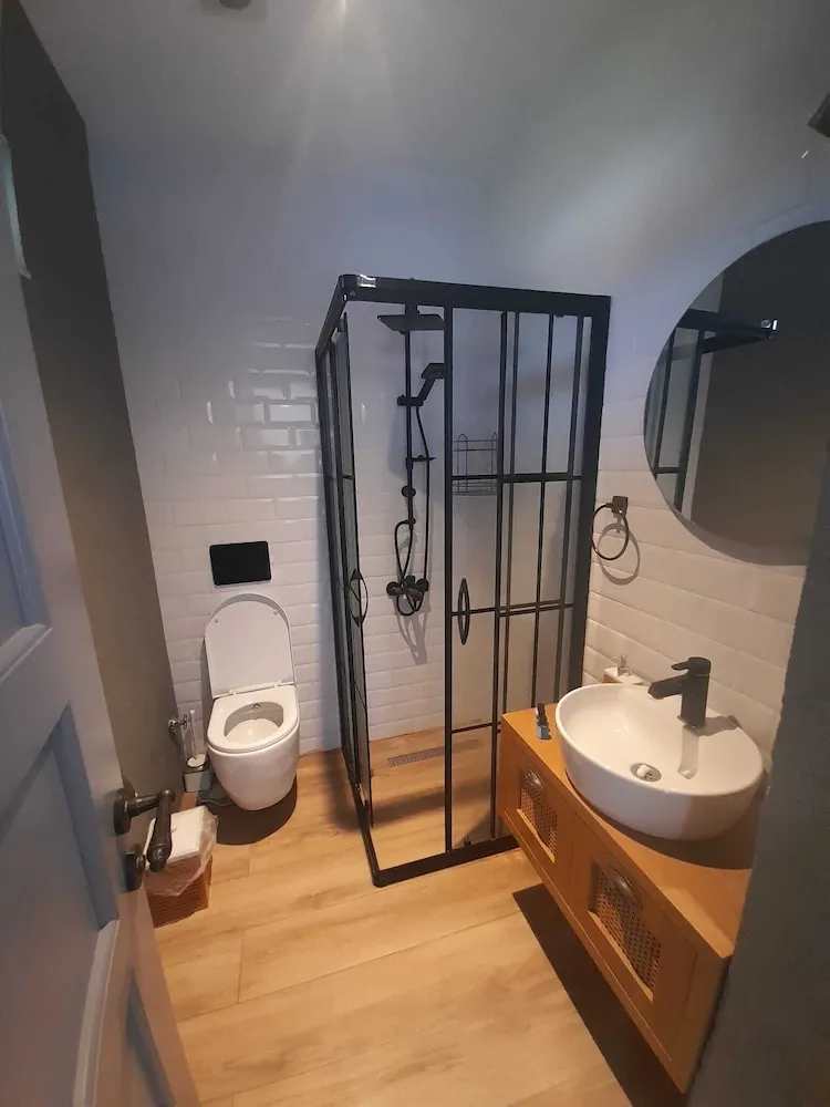 Deluxe Oda, Sigara İçilmez, Bahçe Manzaralı