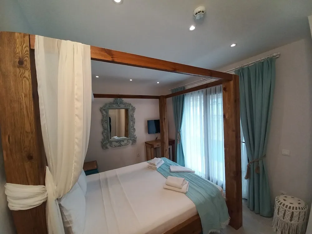 Comfort Tek Büyük Yataklı Oda