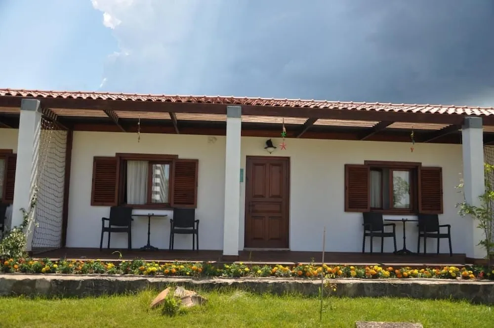 Family Oda, Bahçe Manzaralı