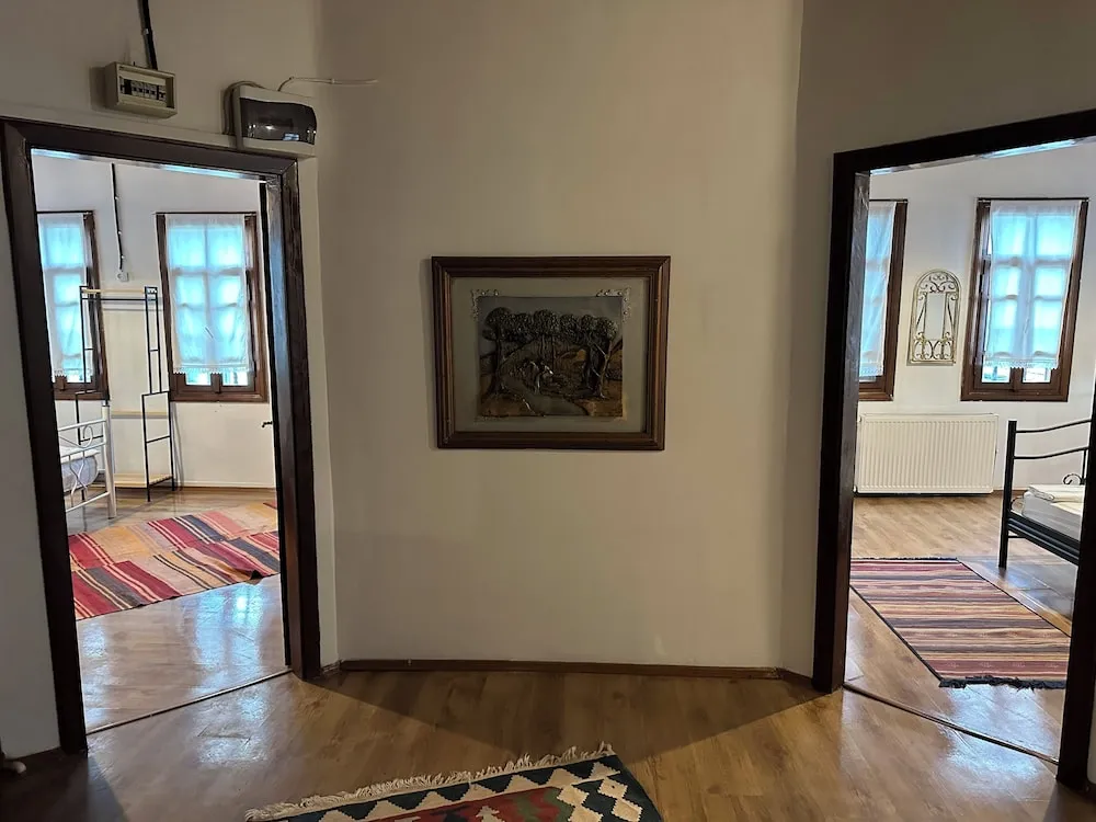 İç mekân girişi