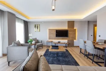 Nehir Otel