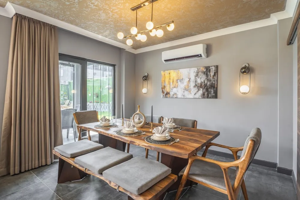 Family Villa, 5 Yatak Odası, Kişiye Özel Havuzlu, Dağ Manzaralı