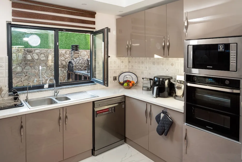 Luxury Villa, 4 Yatak Odası, Kişiye Özel Havuzlu, Dağ Manzaralı
