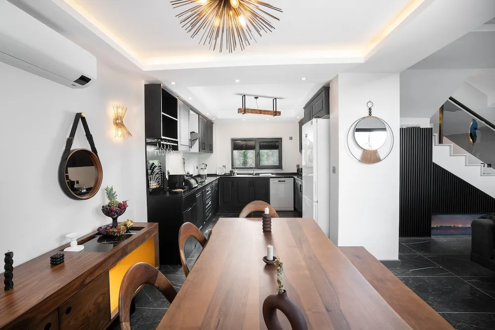 Luxury Villa, 4 Yatak Odası, Kişiye Özel Havuzlu, Dağ Manzaralı
