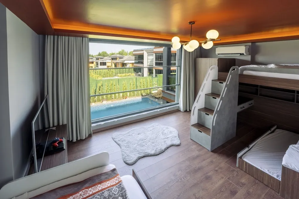 Family Villa, 5 Yatak Odası, Kişiye Özel Havuzlu, Dağ Manzaralı