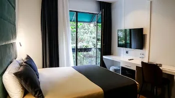 Axu Airport Hotel