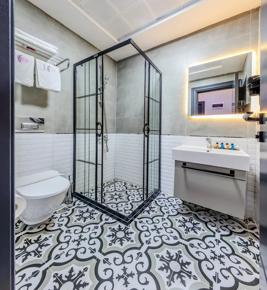Deluxe Dört Kişilik Oda