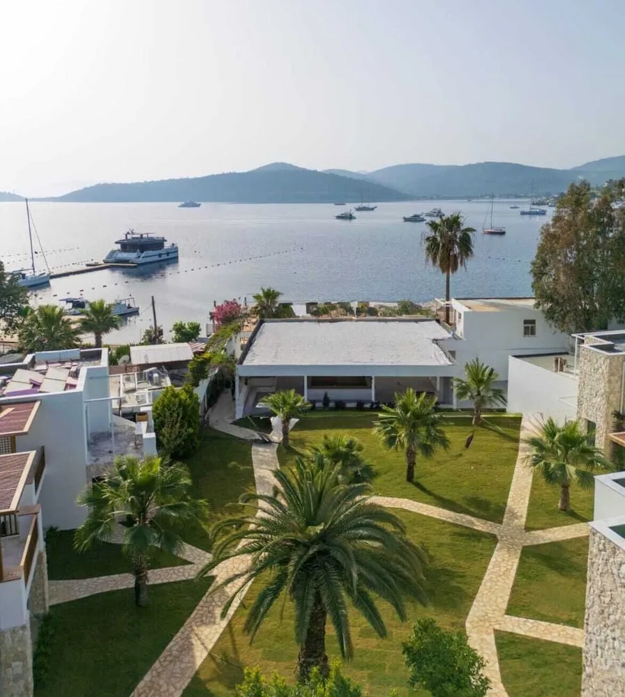 Mavi Suite Türkbükü