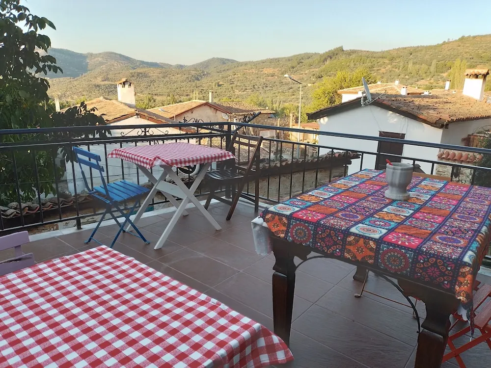 Comfort Oda