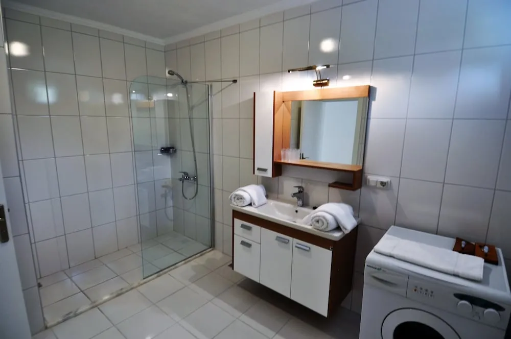 Family Villa, 3 Yatak Odası, Sigara İçilebilir, Havuz Manzaralı
