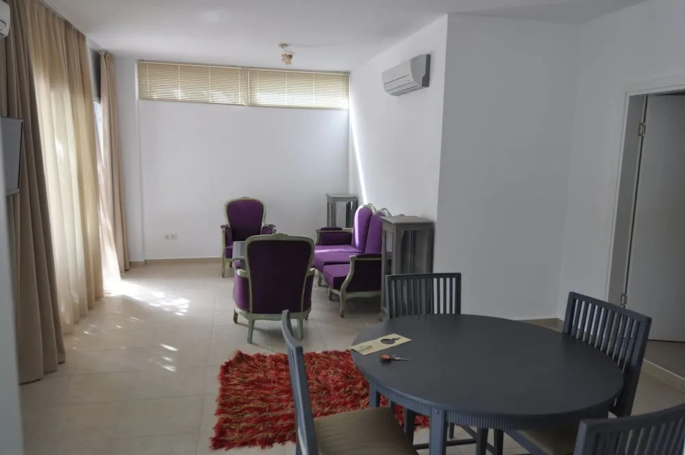 Family Villa, 3 Yatak Odası, Sigara İçilebilir, Havuz Manzaralı