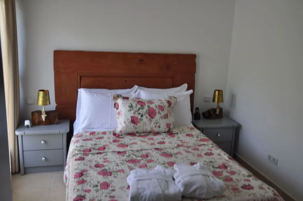 Family Villa, 3 Yatak Odası, Sigara İçilebilir, Havuz Manzaralı