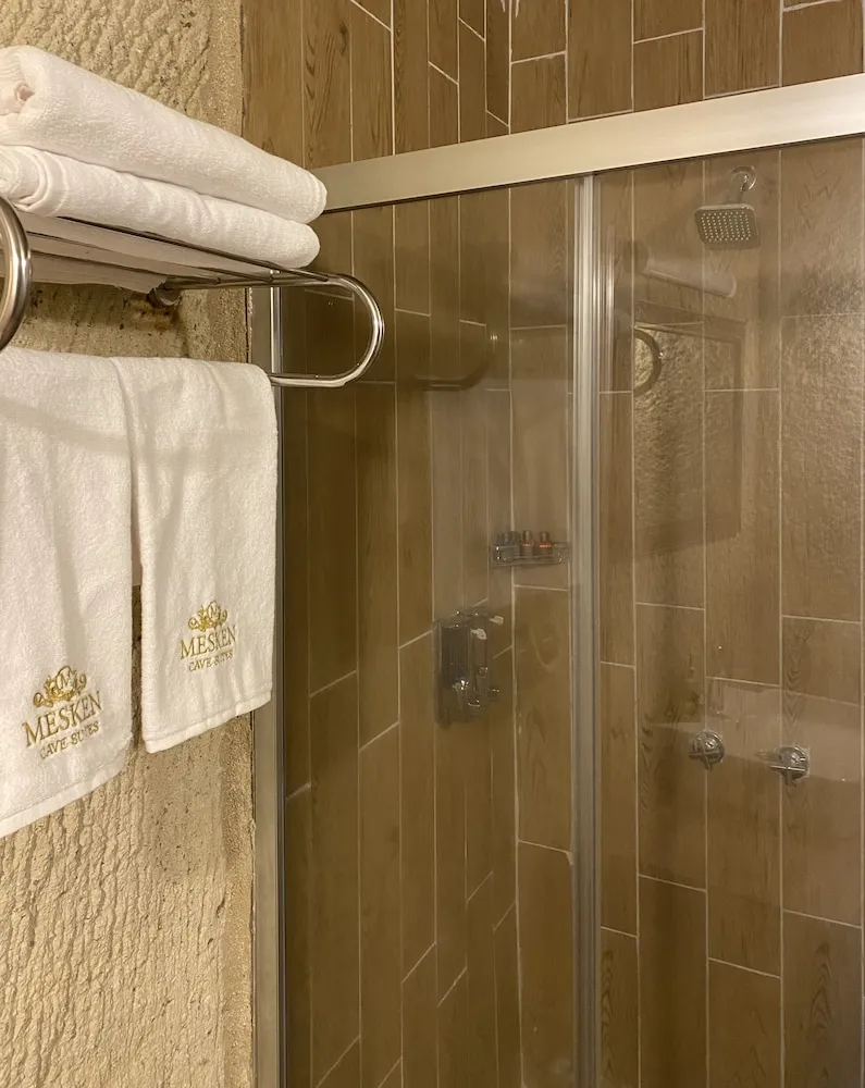 Deluxe Tek Büyük Yataklı Oda, Sigara İçilebilir, Vadi Manzaralı