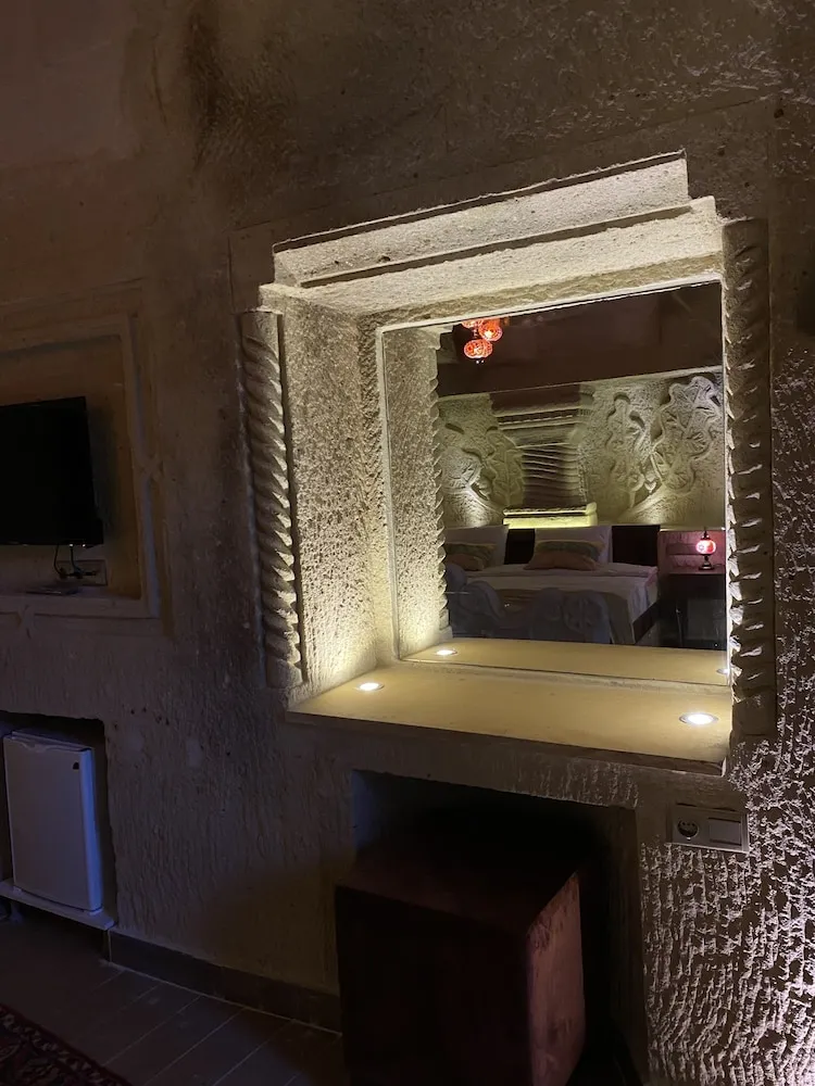 Deluxe Tek Büyük Yataklı Oda, Sigara İçilebilir, Vadi Manzaralı