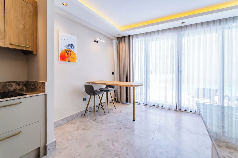 Duplex Swimup Suite