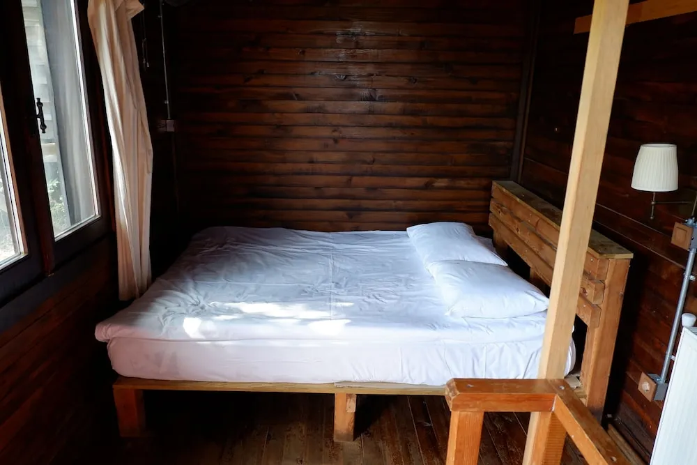 Basic Oda, Birden Çok Yatak, Vadi Manzaralı, Dağ Yamacı