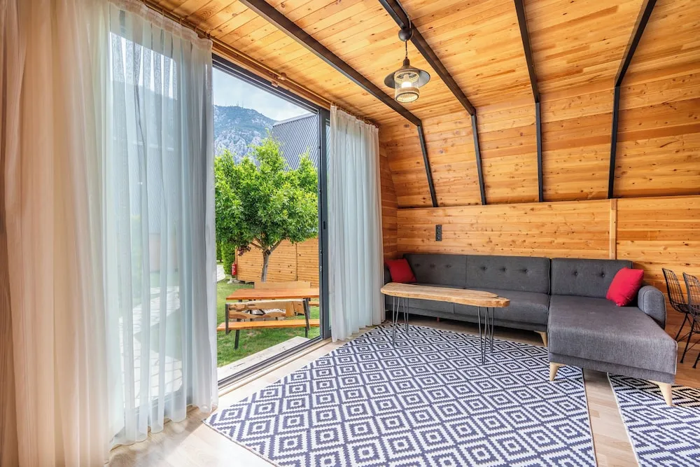 Deluxe Bungalov