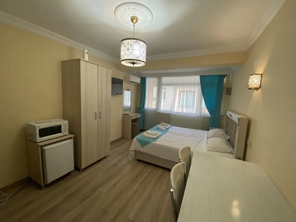 Comfort Tek Büyük Yataklı Oda