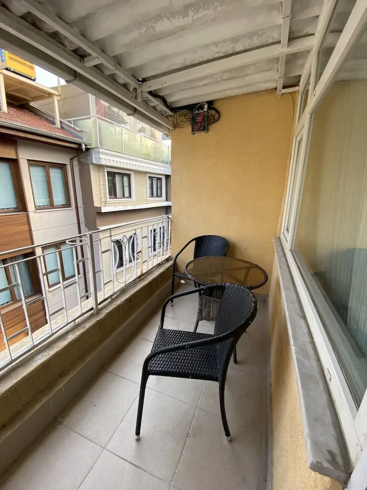 Comfort Tek Büyük Yataklı Oda