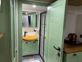 Lavira Tiny House Village