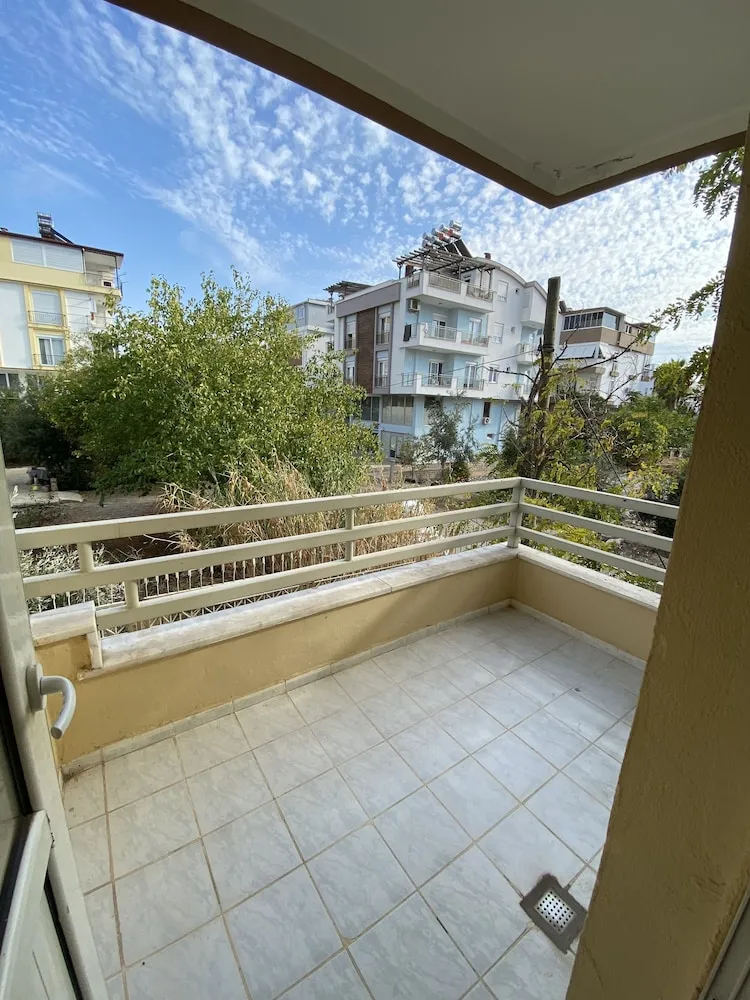 City Tek Büyük veya İki Ayrı Yataklı Oda, Birden Çok Yatak, Sigara İçilebilir, Şehir Manzaralı