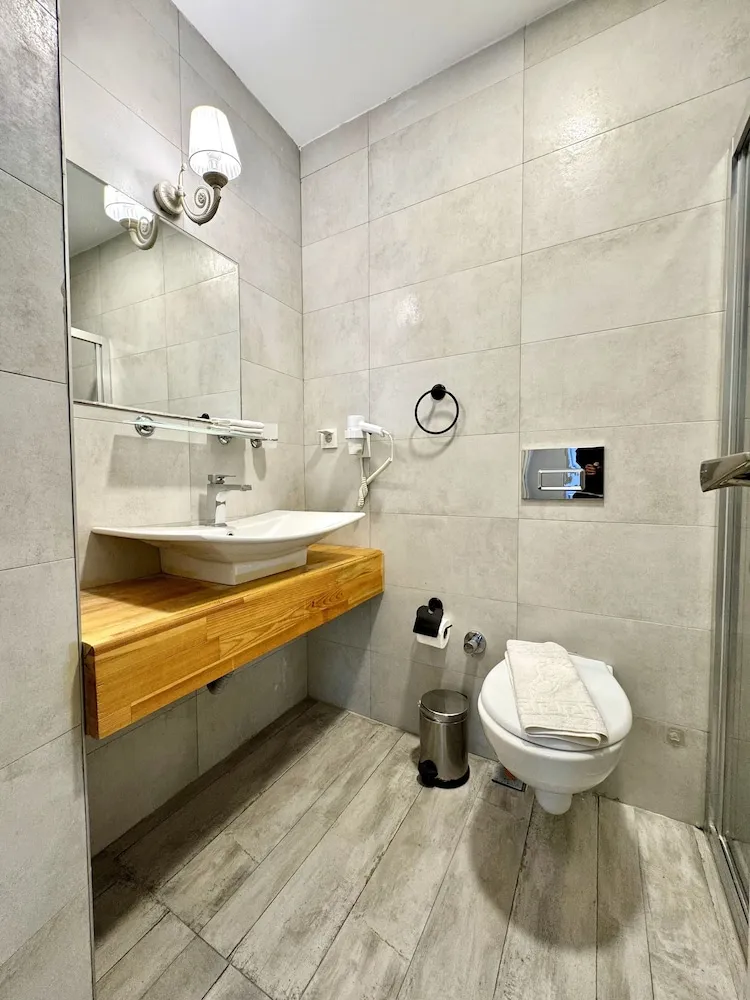 Deluxe Üç Kişilik Oda