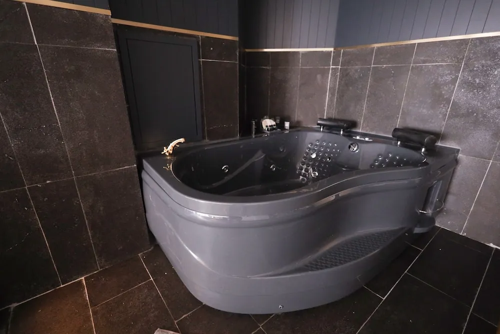 Suite With Seaview And Jacuzzi