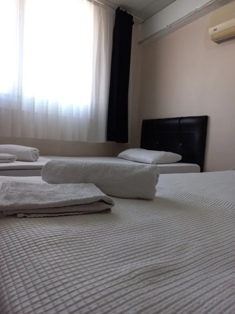 Economy Üç Kişilik Oda