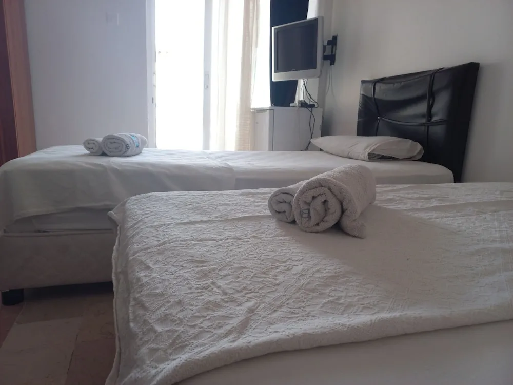 Economy Üç Kişilik Oda