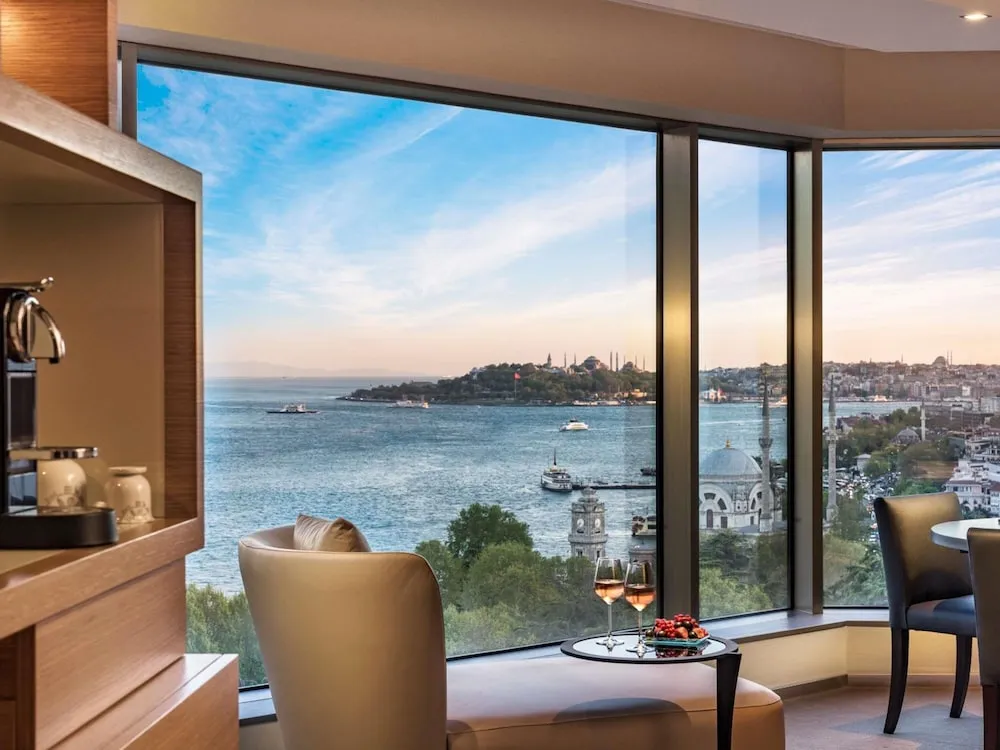 Deluxe Süit, 1 En Büyük (King) Boy Yatak ve Çekyat (Bosphorus View)