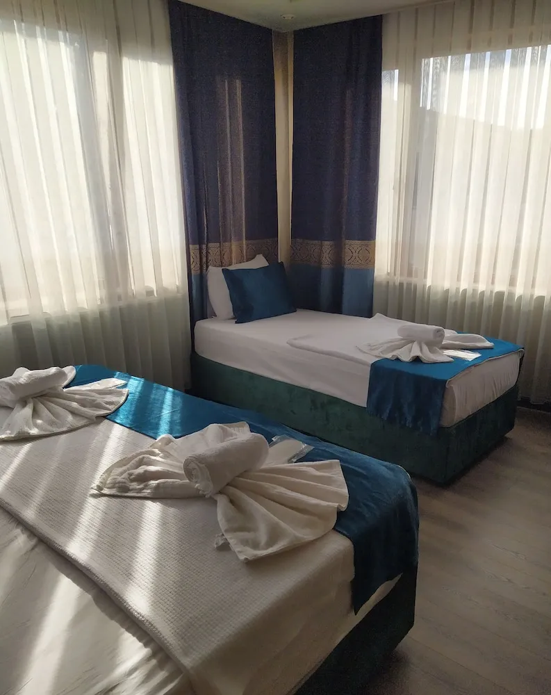 Standard Üç Kişilik Oda