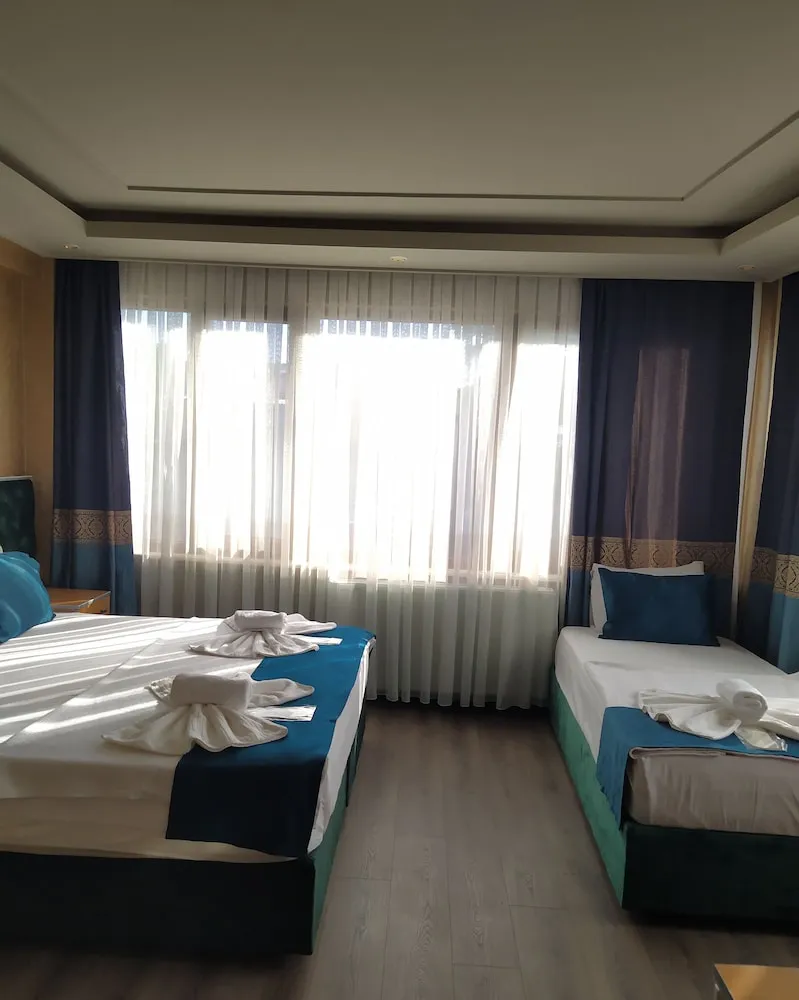 Standard Üç Kişilik Oda