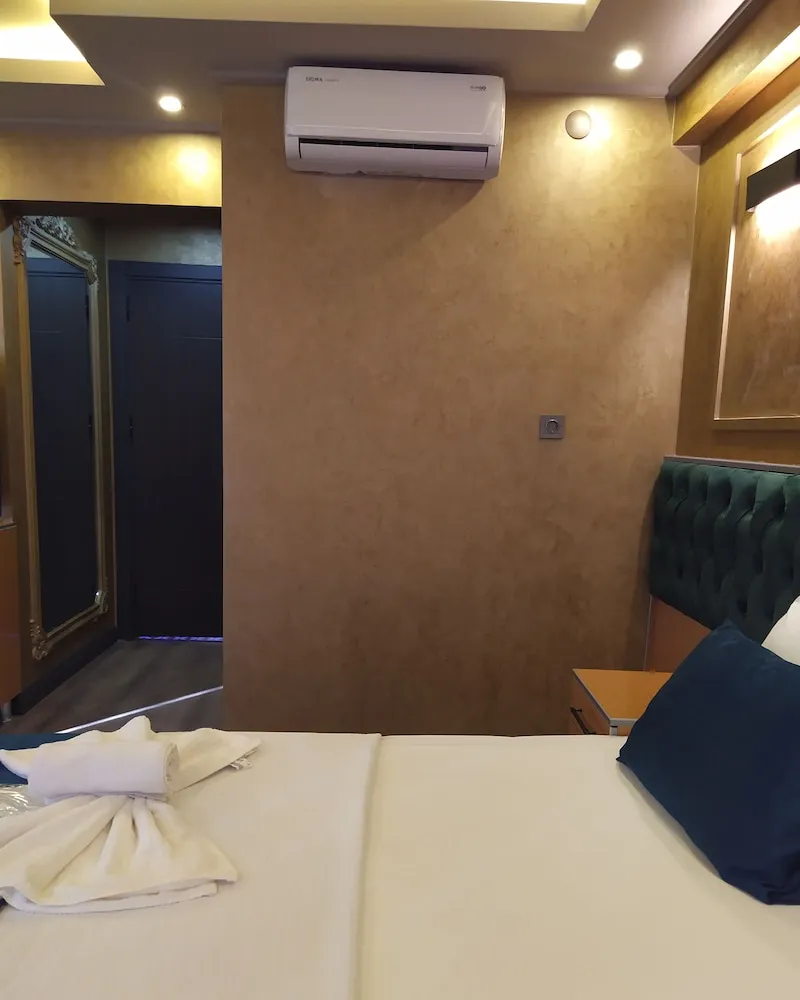 Standard Üç Kişilik Oda