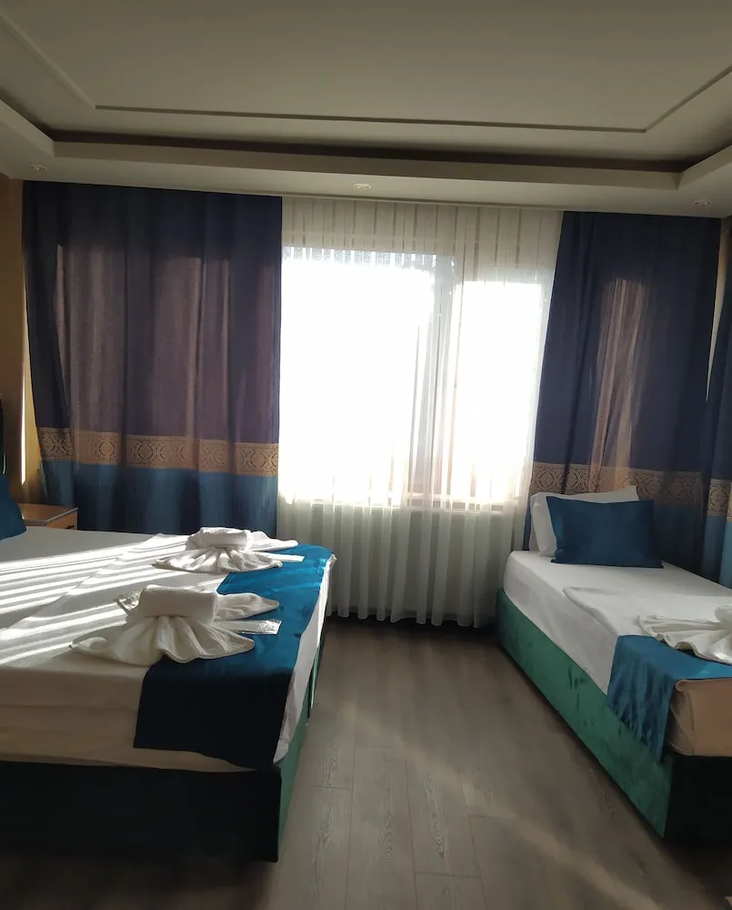 Family Dört Kişilik Oda