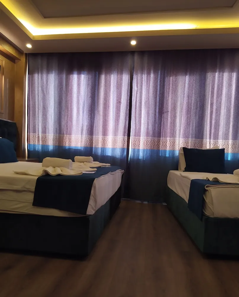 Family Dört Kişilik Oda