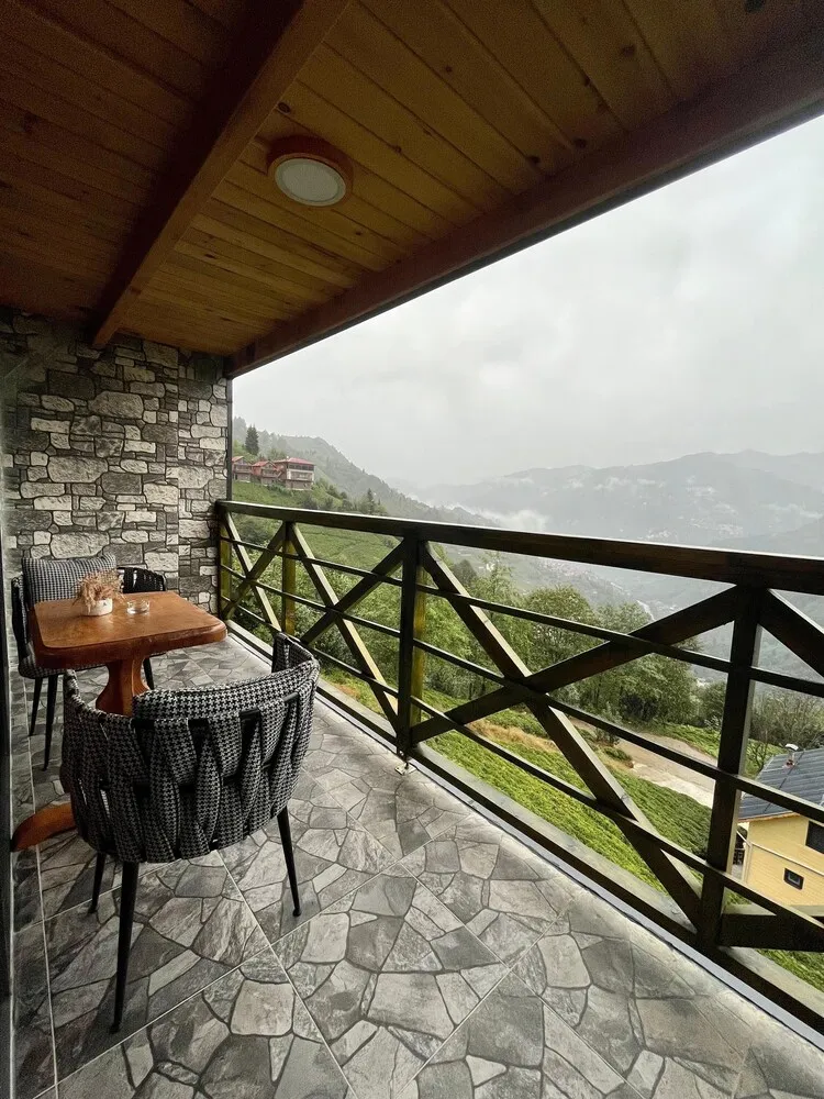 Basic Bungalov, Balkon, Dağ Manzaralı