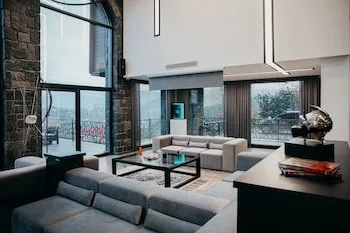 Cathan Art Hotel