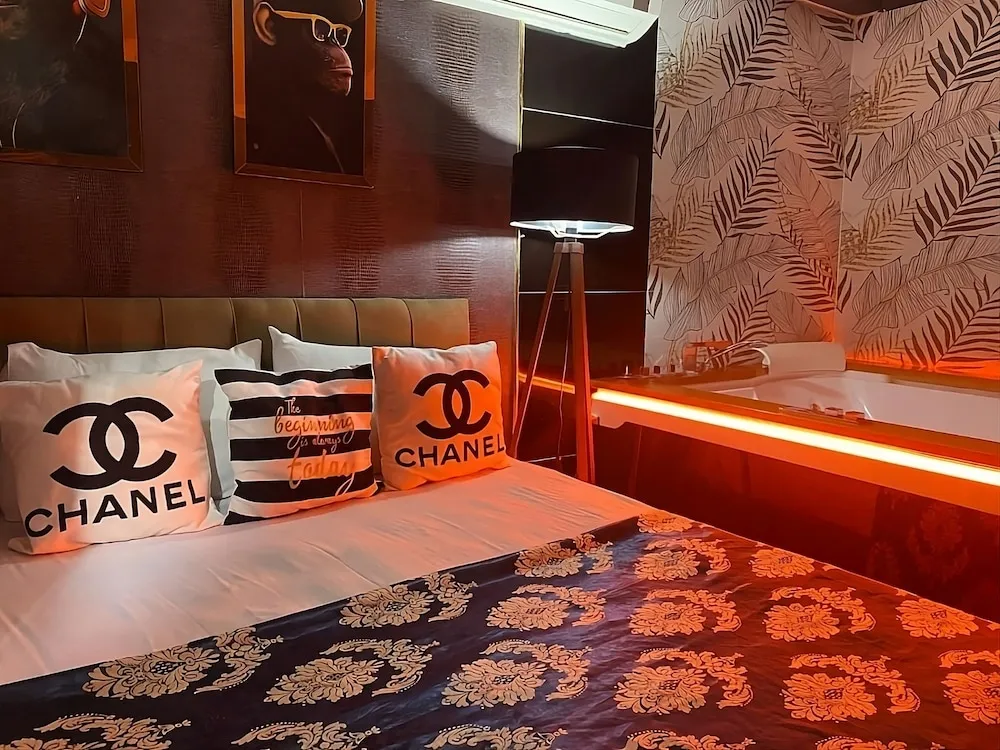 Deluxe Tek Büyük Yataklı Oda, Küvet