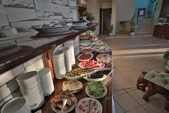 Artefes Hotel Old City