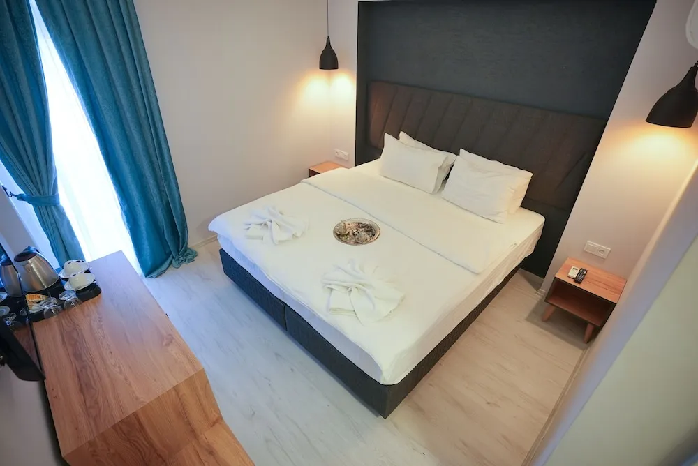 Superior Tek Büyük veya İki Ayrı Yataklı Oda, 1 Yatak Odası, Sigara İçilmez, Şehir Manzaralı